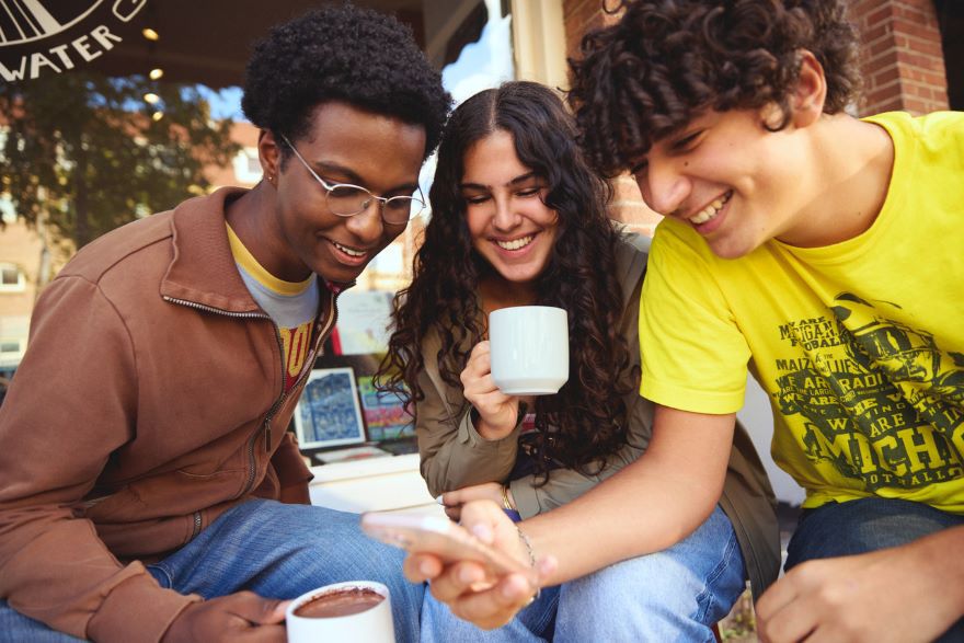 Jongeren en telefoons